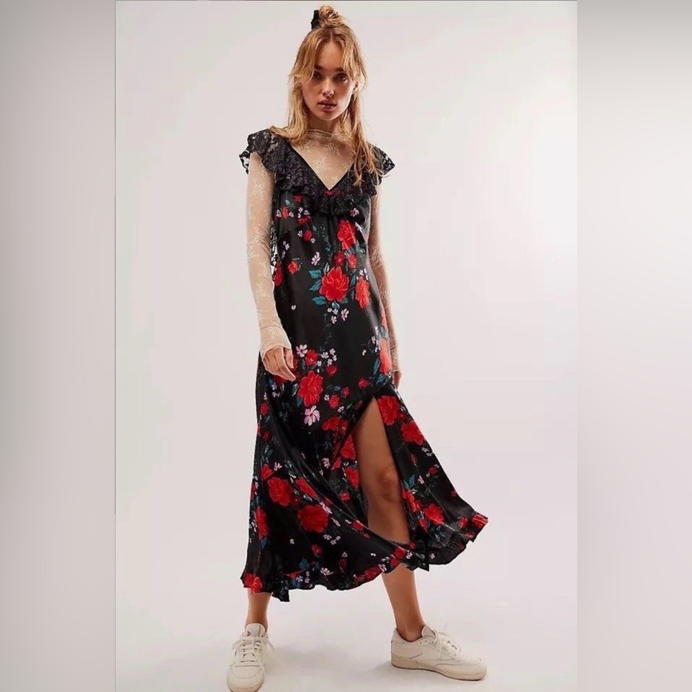 Free People Warm Hearts Midi Dress Black & Red Floral Satin Small NWOT - Picture 2 of 9